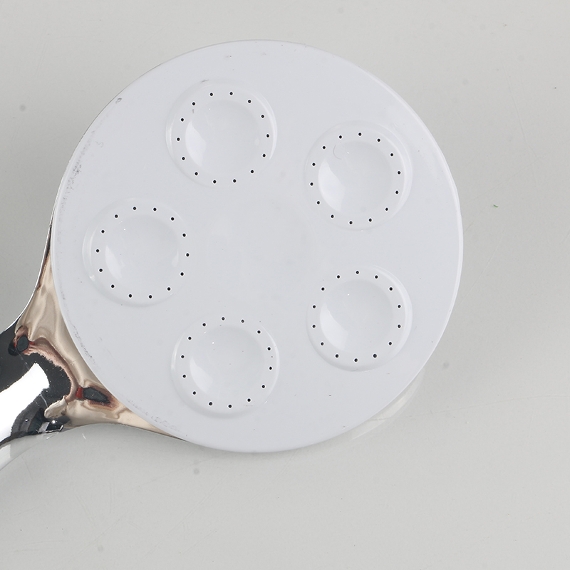 Micul duș barbarianb